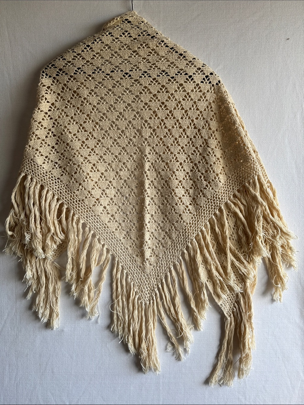 Women’s Beige Crochet Triangle Wrap Shawl with Fringe Accents, granny chic - Picture 2 of 8